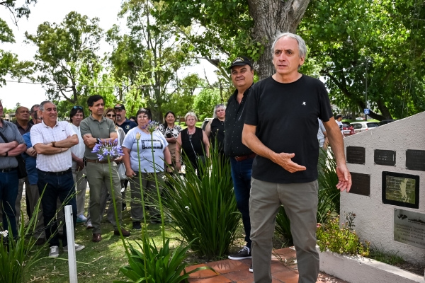 Javier Gastón participó del encuentro de veteranos del ARA Piedrabuena