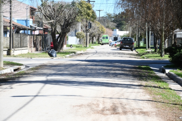 Convenio con la Provincia para asfaltar 28 cuadras en el barrio Escribano